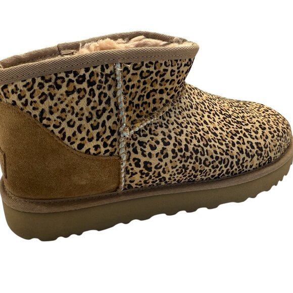 *NEW* Ugg Ultra Mini Booties - Size 11 - Picture 1 of 4